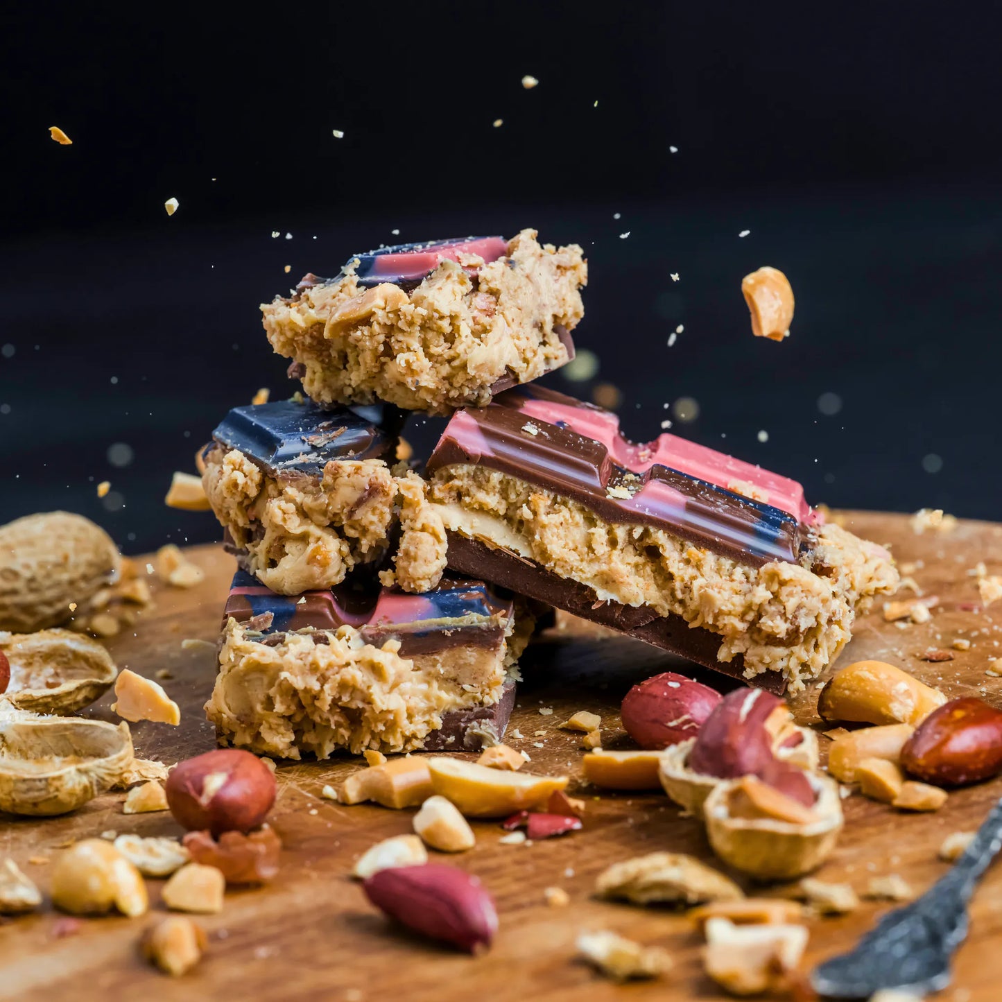 Köp Din Dubai Choklad – Pistasch 220 gram – Smältande Skönhet från Dubai